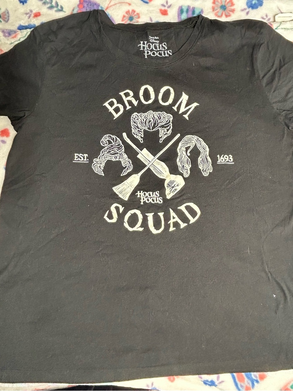Disney Hocus Pocus Black Graphic Tee with White Print